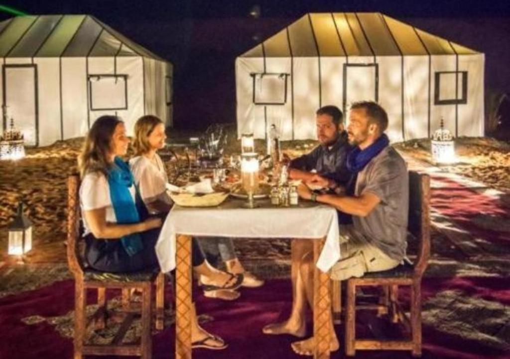 Hotel Blue Sky Luxury Camp Merzouga Exteriér fotografie